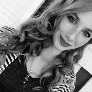 Meet your Posher, Amber lynn